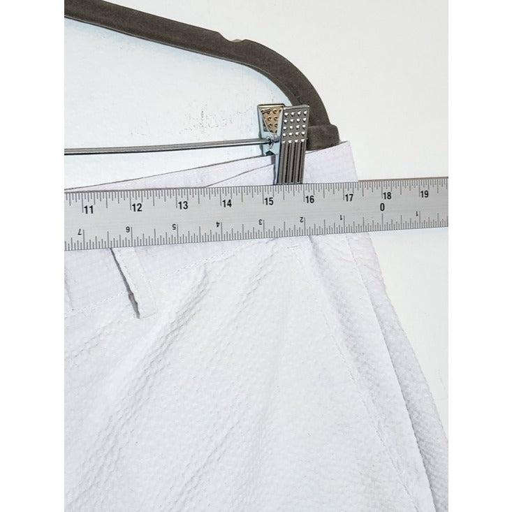 Linea Uomo White Textured Seersucker Shorts Size 36