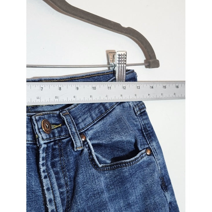 Wrangler Relaxed Boot Jeans Medium Wash Distressed Size 29 x 30 Flaw