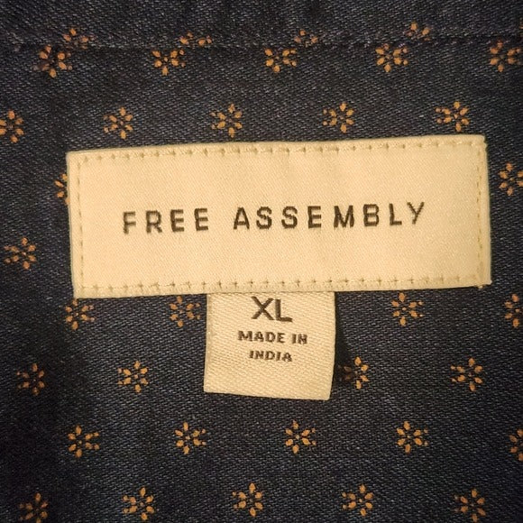 Free Assembly Navy Print Button Down Shirt Size XL