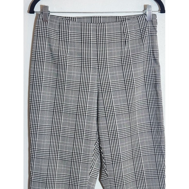 Time and Tru Black and White Plaid Ankle Pants Size 10