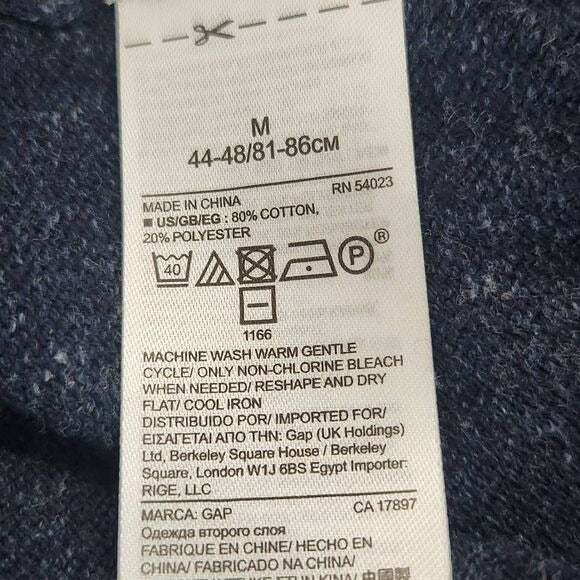 Gap Navy Sweater Size Medium Gap Men's Sweater in Heathered Navy New