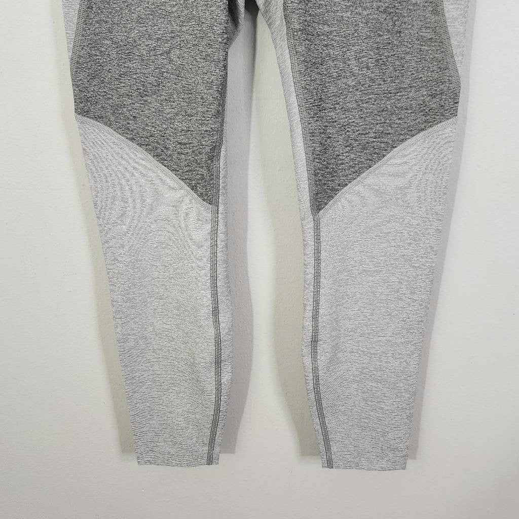 Outdoor Voices Gray Athletic Cropped Leggings NWT Size XS Gray Athletic Leggings