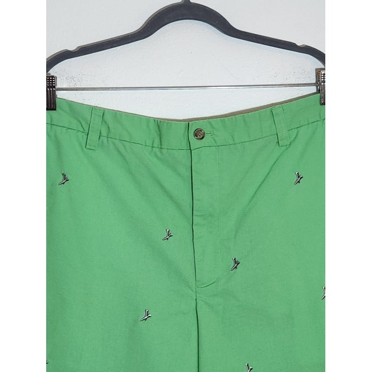 Izod Green Golf Tee Embroidered Shorts Size 42