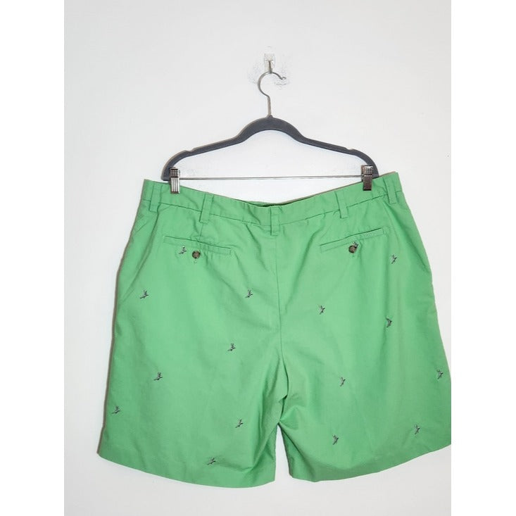 Izod Green Golf Tee Embroidered Shorts Size 42