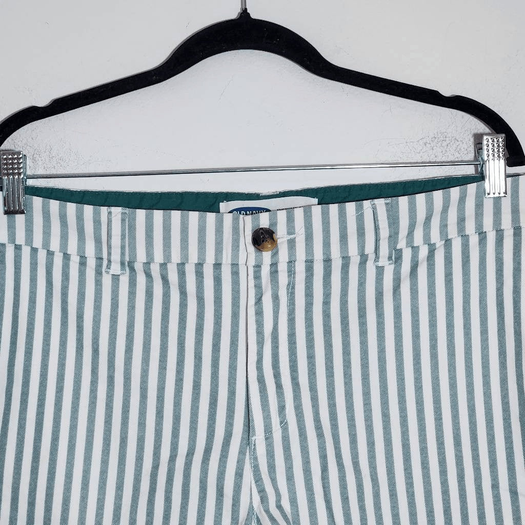 Old Navy Green Stripe Chino Shorts Size 16 Green and White Stripe Preppy Shorts