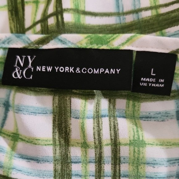 New York & Company Short Sleeve Green Plaid Blouse Size Large