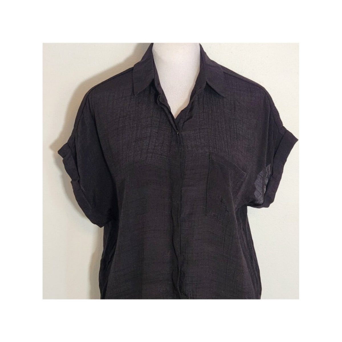 Twine and String Black Textured Sheer Button Up Blouse NWOT Size Medium