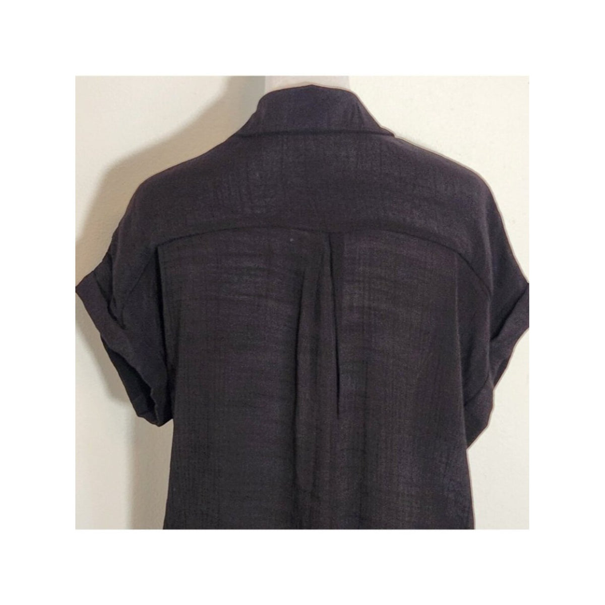 Twine and String Black Textured Sheer Button Up Blouse NWOT Size Medium