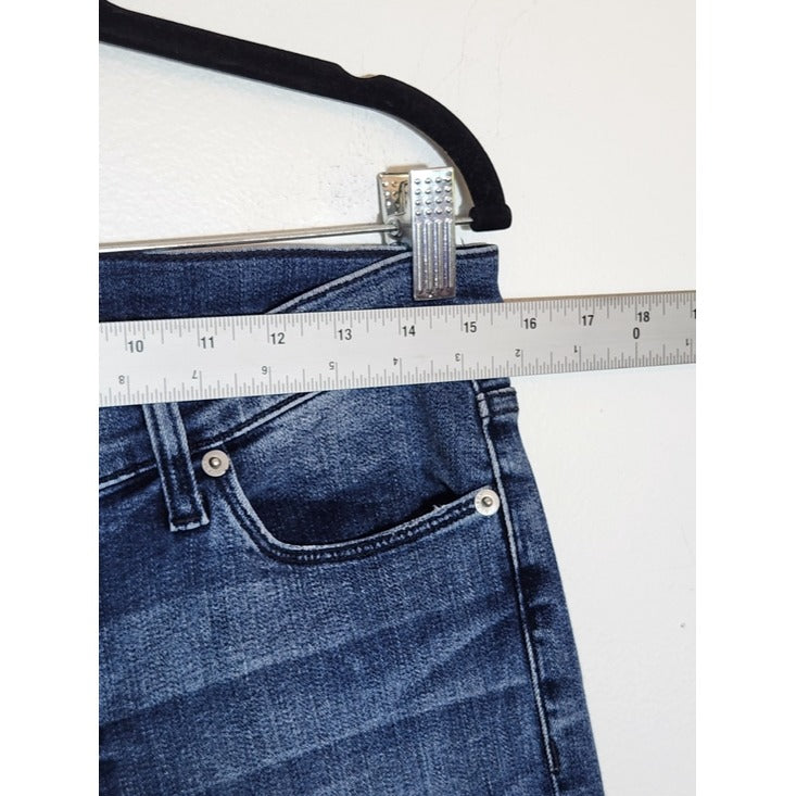 Hudson Medium Wash Skinny Cut Off Jeans Size 29/Size 8
