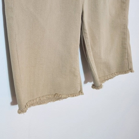 Judy Blue Khaki Bermuda Shorts with Cut-Off Hem Size Large