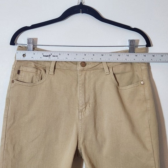 Judy Blue Khaki Bermuda Shorts with Cut-Off Hem Size Large