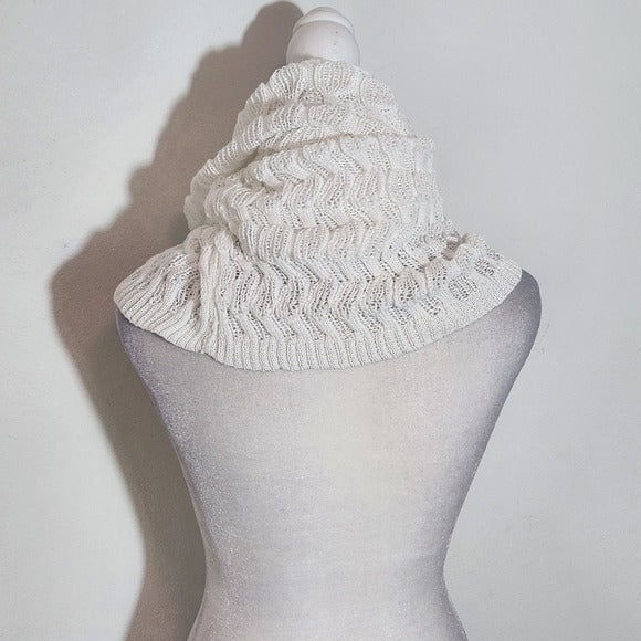 Aamie Lynn White Knit Infinity Scarf One Size White Scarf New