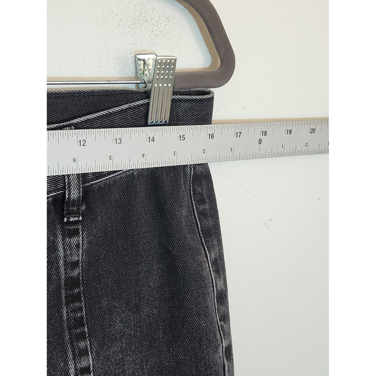 Express Black Denim 70s Flare Jeans Mid Rise Distressed Size 6 Short