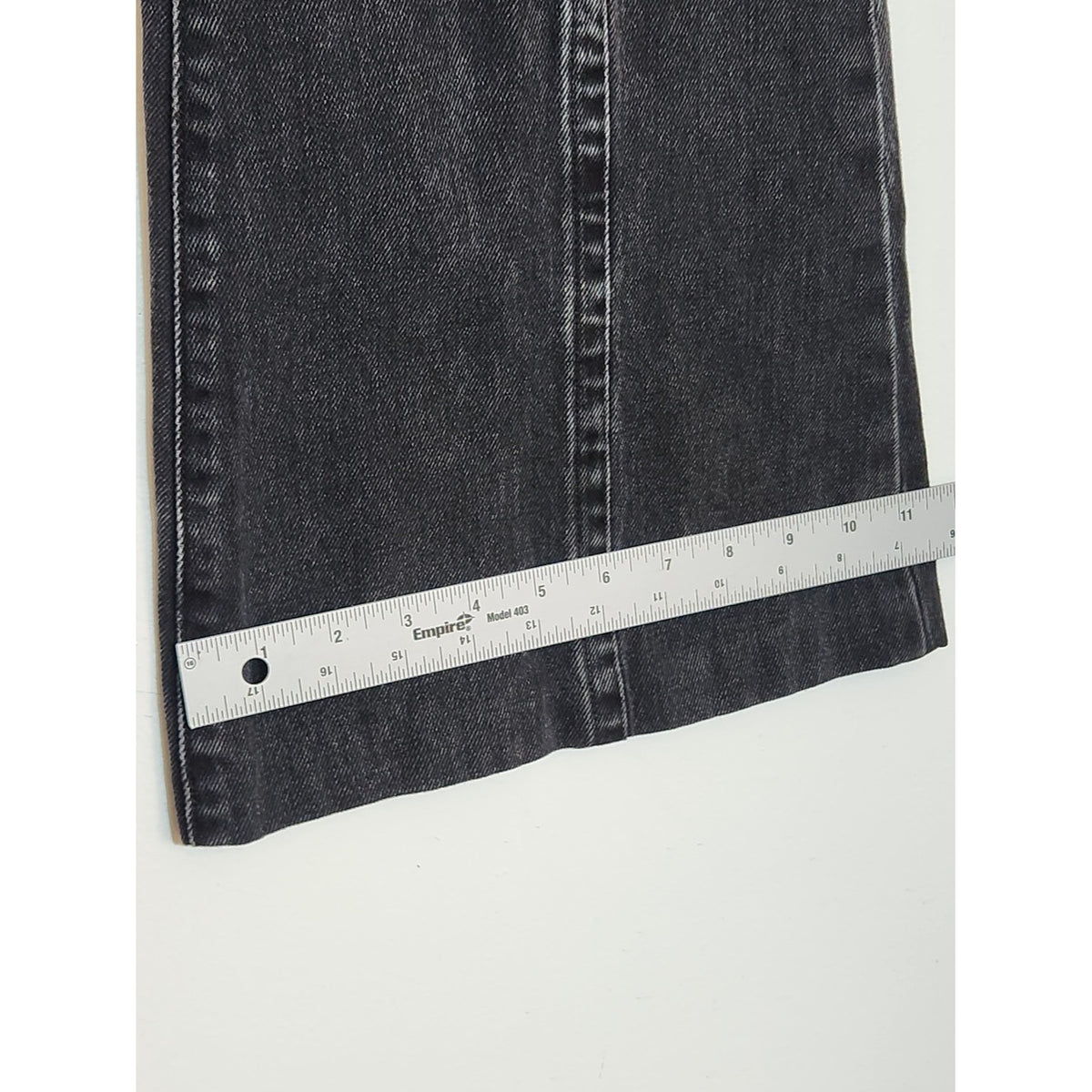 Express Black Denim 70s Flare Jeans Mid Rise Distressed Size 6 Short