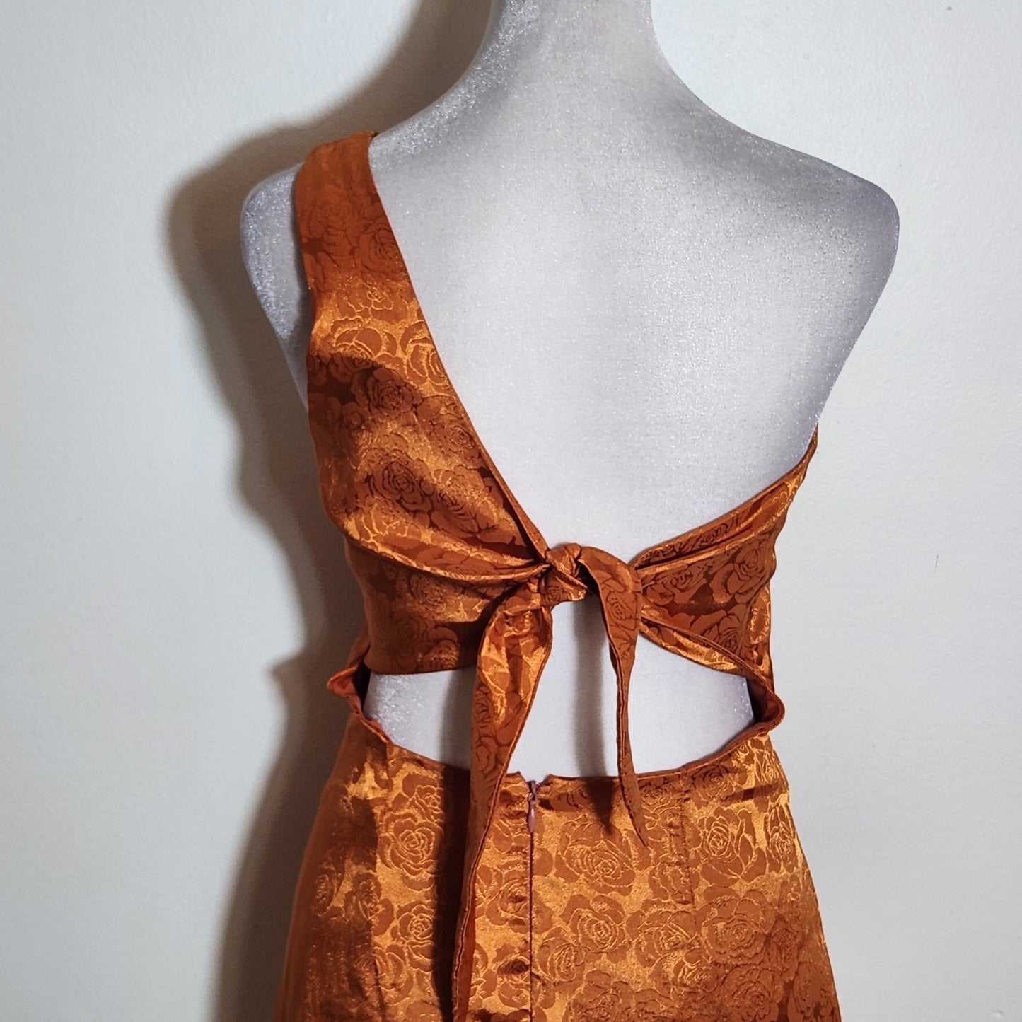 Lucy in the Sky Orange One Shoulder Mini Dress Size Small