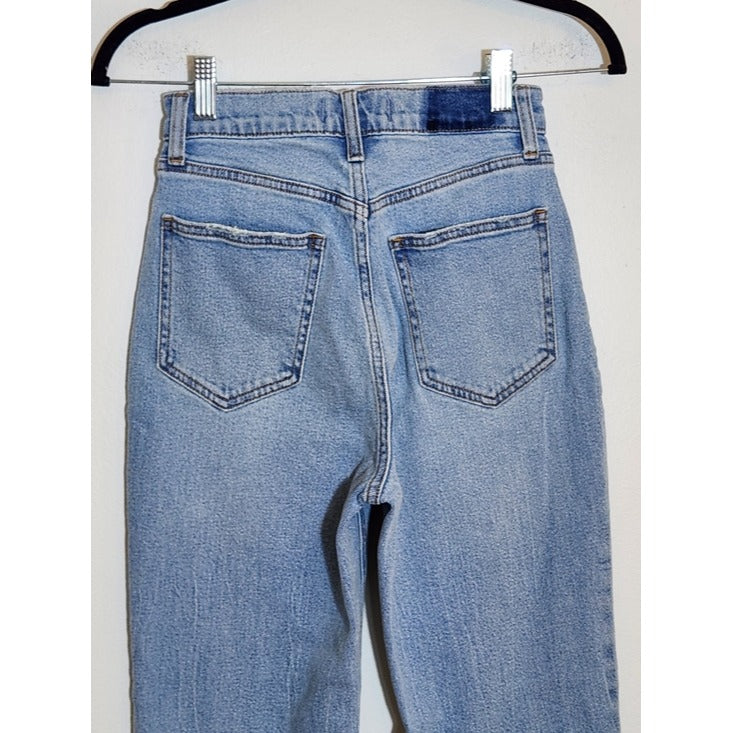 Abercrombie & Fitch Light Wash Ultra High Rise Ankle Straight Jeans Size 0