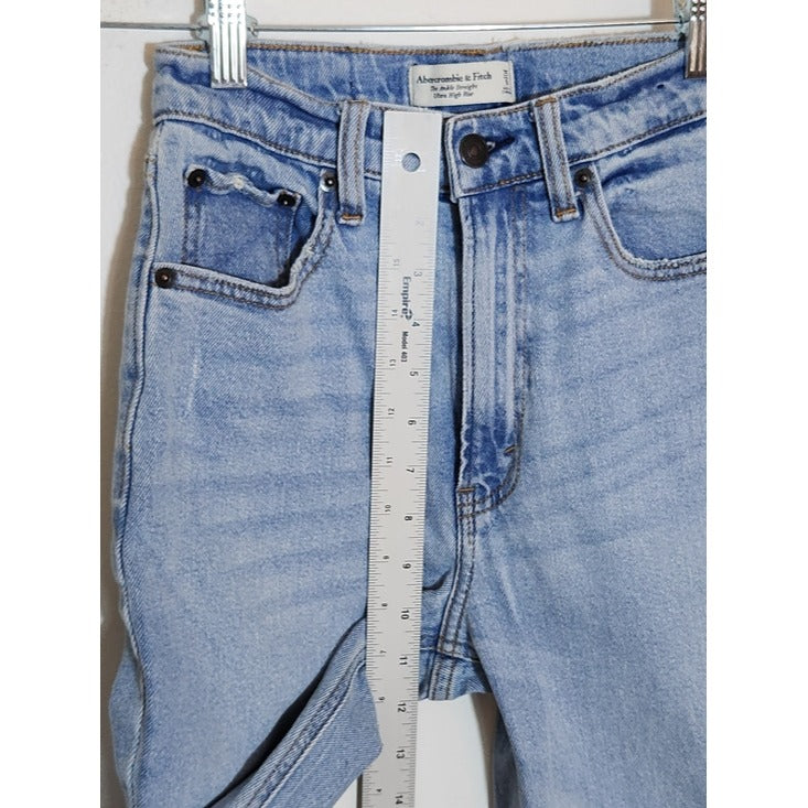 Abercrombie & Fitch Light Wash Ultra High Rise Ankle Straight Jeans Size 0