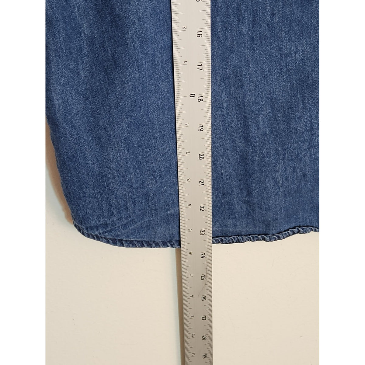 Highway Jeans Blue Chambray Button Up Boxy Shirt Size 1X Flaw