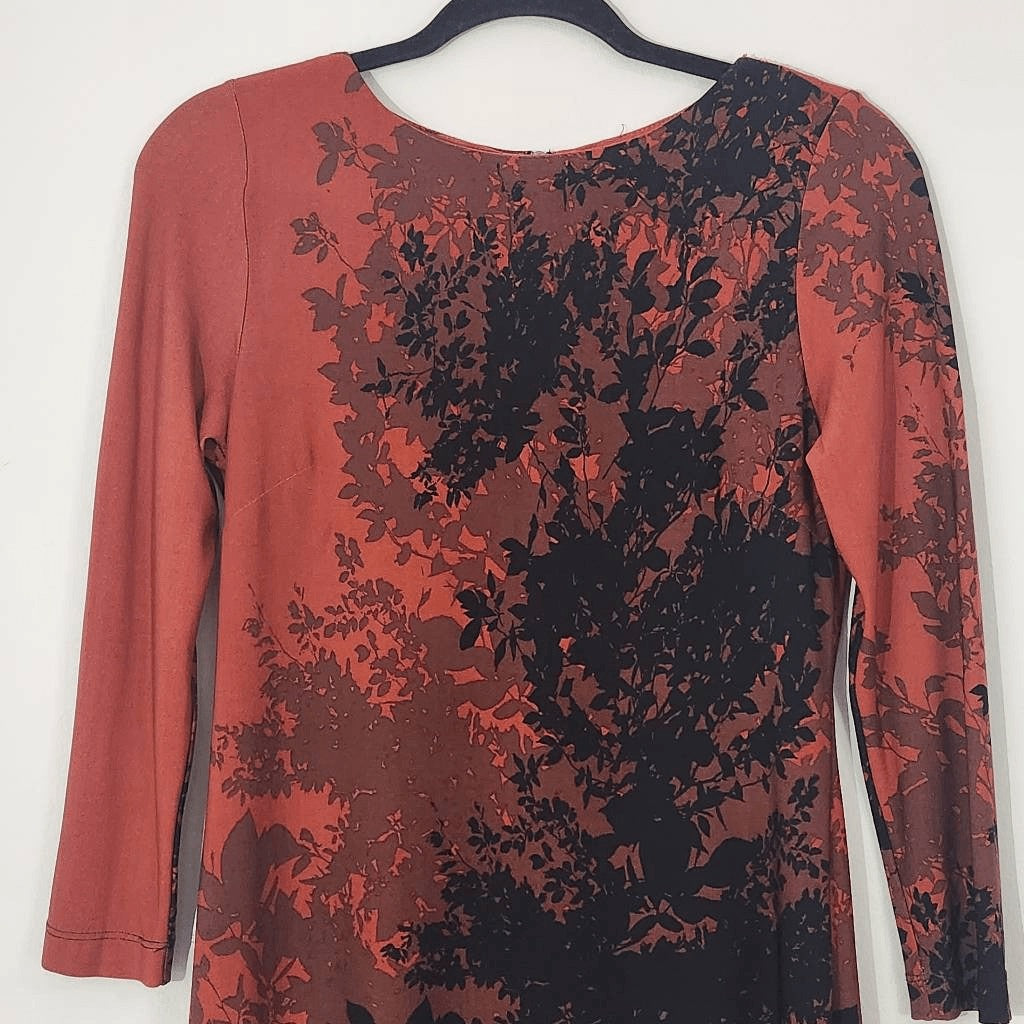 Just Taylor Red and Black Sheath Dress Size 2 Black and Red Print Dress