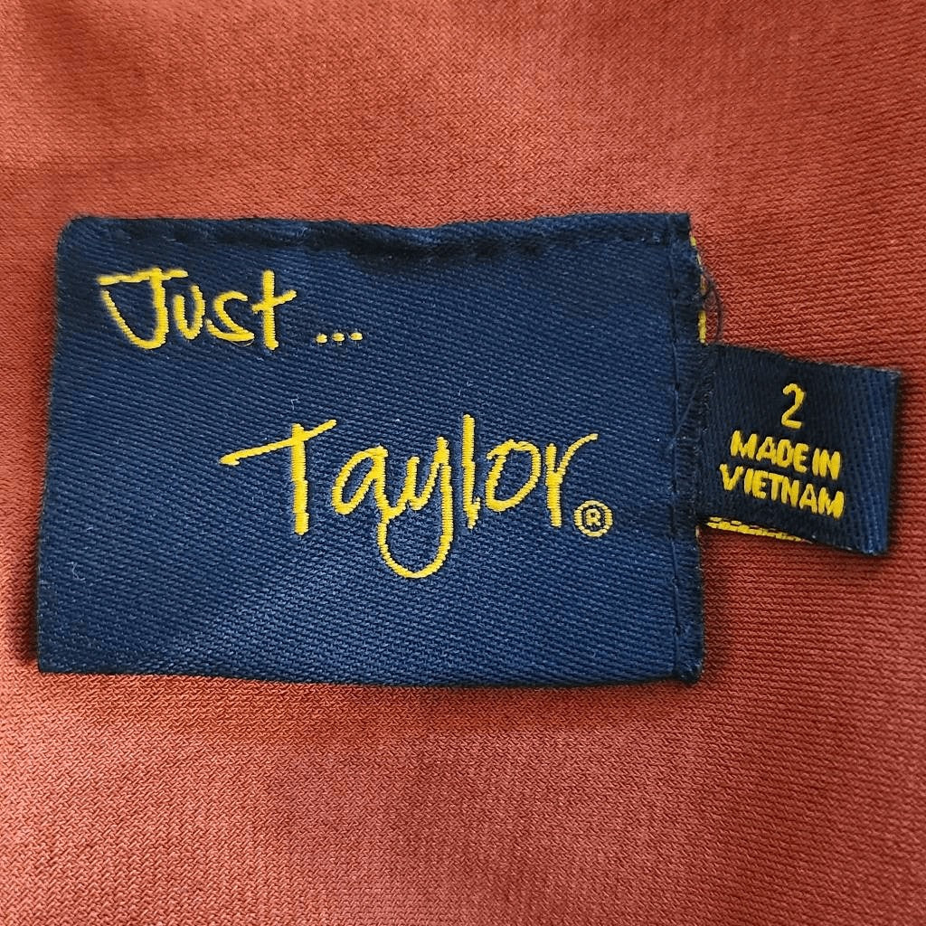 Just Taylor Red and Black Sheath Dress Size 2 Black and Red Print Dress