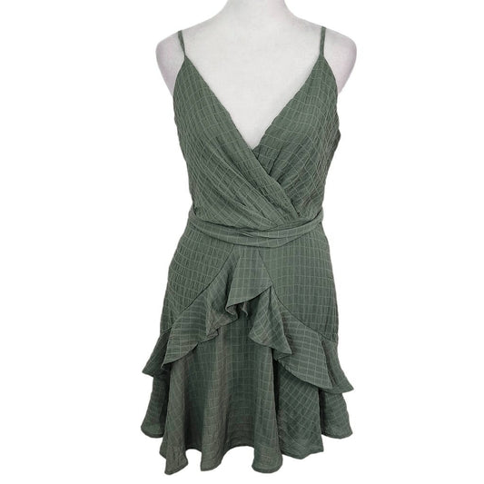 Francesca's Trixxi Green Mini Dress Size Small NWOT Green Wedding Guest Dress