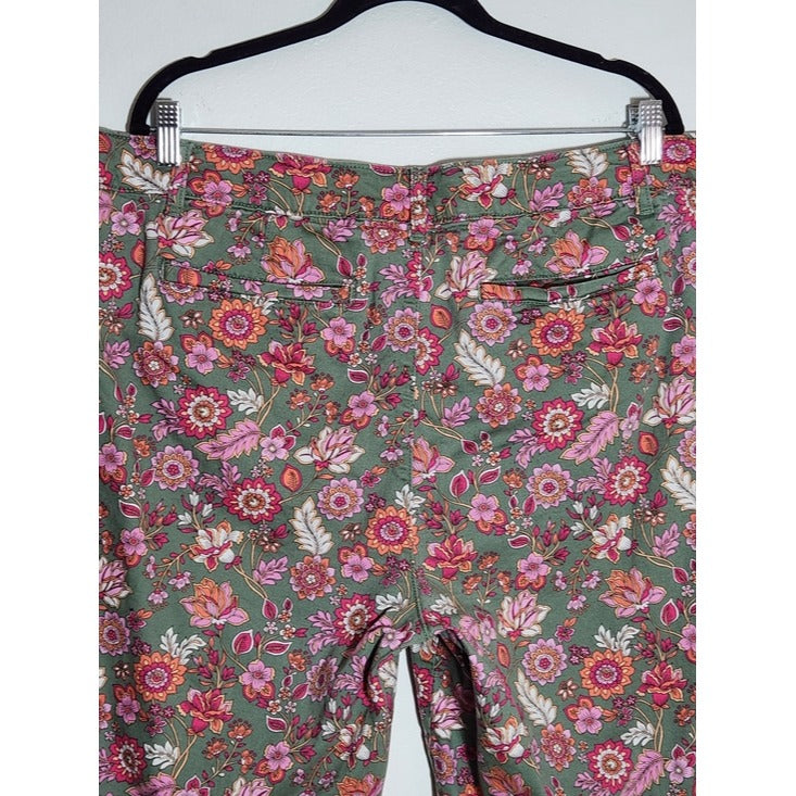 St. John's Bay Green and Pink Floral Bermuda Shorts Size 20