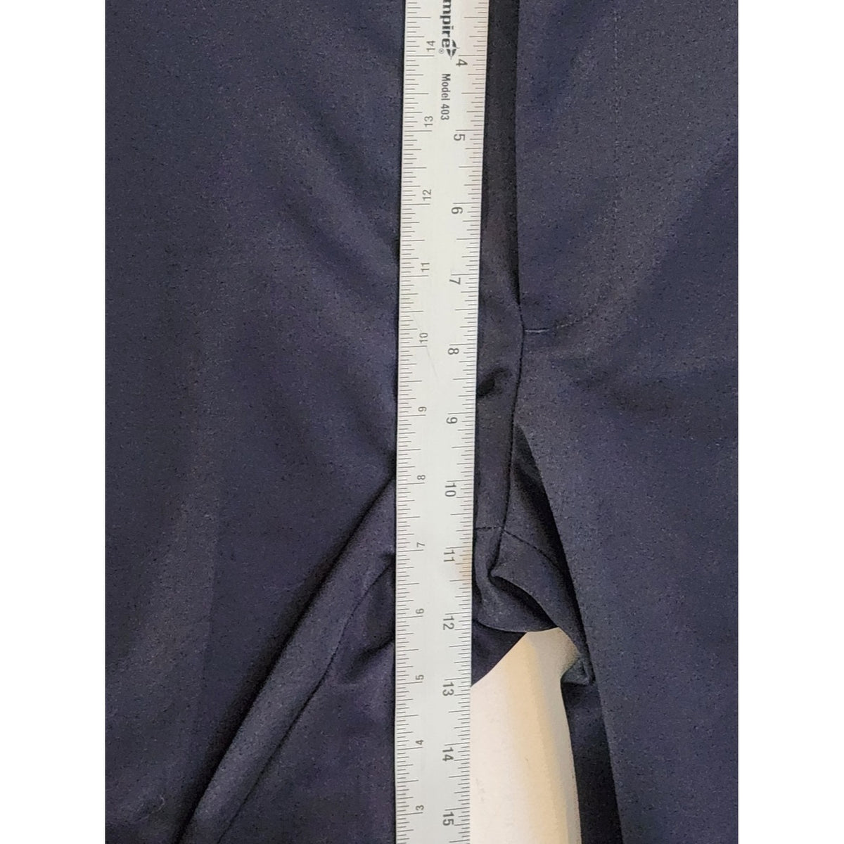 Van Heusen Traveler Collection Navy Straight Leg Pants Size 33 x 32