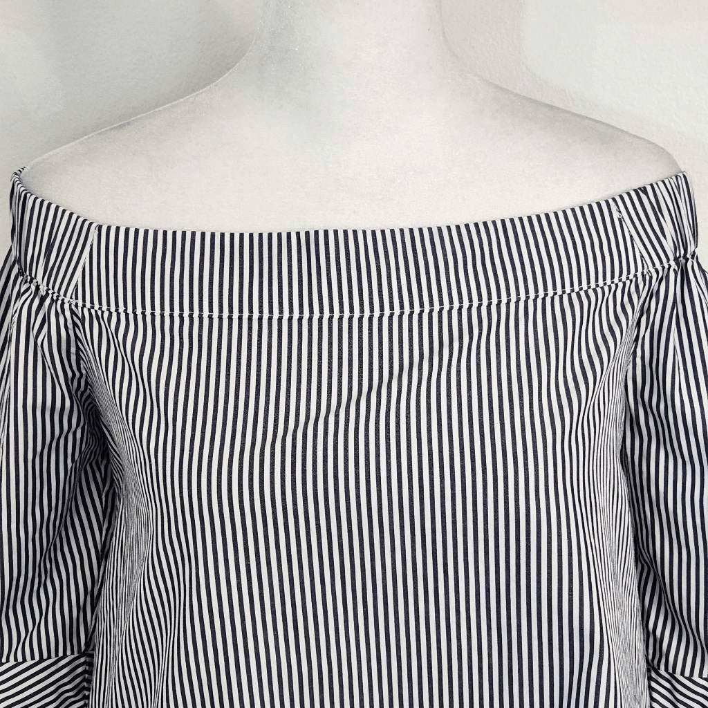 Cupio Navy Stripe Off the Shoulder Top Size Medium Preppy Striped Top