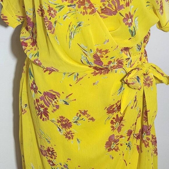 All in Favor Yellow Floral Mini Wrap Dress Size Medium, New