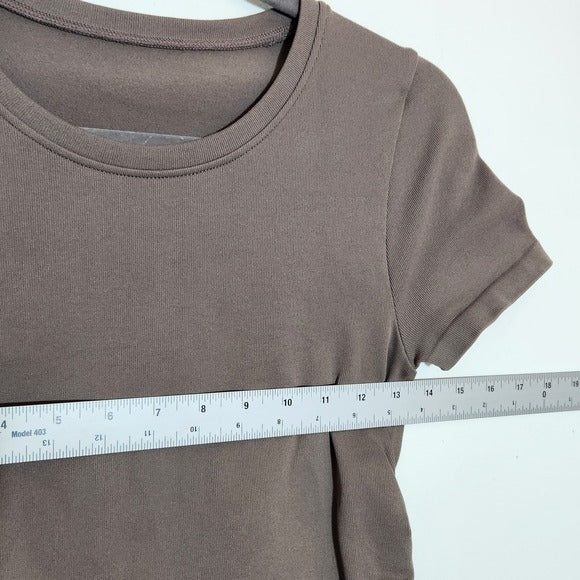 OQQ Brown Short Sleeve Ruched Top Size Medium