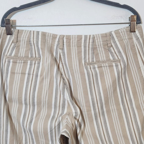 LOFT Women's Striped Khaki and White Cropped Pants Size 14 Preppy Khaki Pants