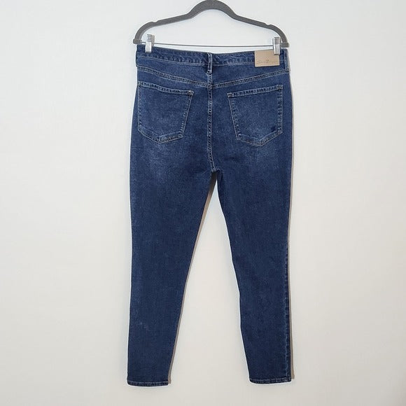 Seven7 Medium Wash Skinny Jeans Size 12