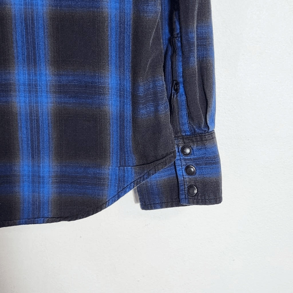 American Eagle Outfitters Blue and Black Western Style Shirt Size Medium