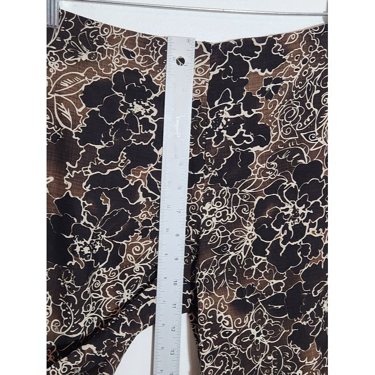 Tommy Bahama Brown Floral Capri Pants Size 4