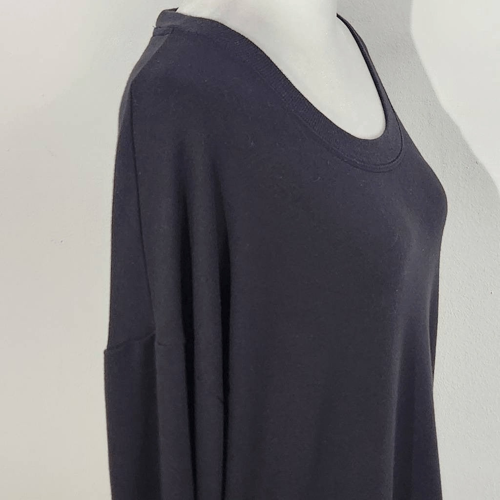 Athleta Black Long Sleeve Oversized Sweatshirt with Side Slits Size Medium