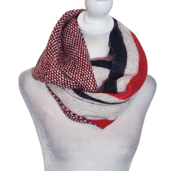 Steve Madden Red and Black Knit Infinity Scarf One Size New