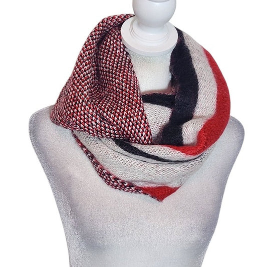 Steve Madden Red and Black Knit Infinity Scarf One Size New