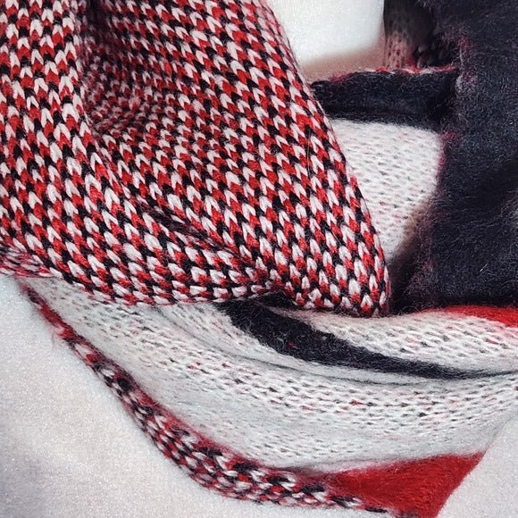 Steve Madden Red and Black Knit Infinity Scarf One Size New