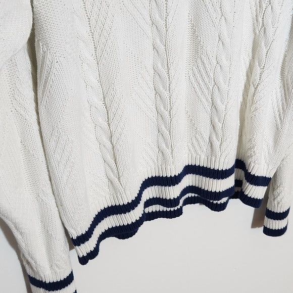 Claiborne Cream Cable Knit V-Neck Sweater with Gold and Navy Accents Size Large