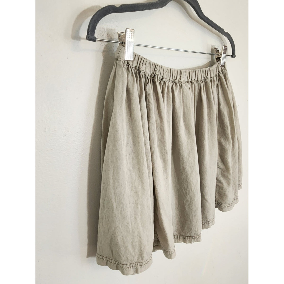Ecote Linen Blend Beige Pull-on Mini Skirt with Oversized Pockets Size Medium