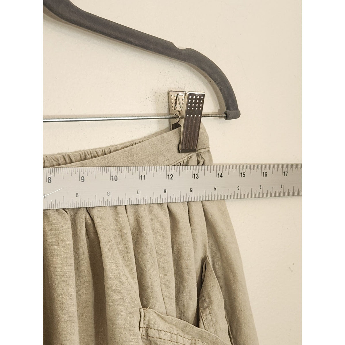 Ecote Linen Blend Beige Pull-on Mini Skirt with Oversized Pockets Size Medium