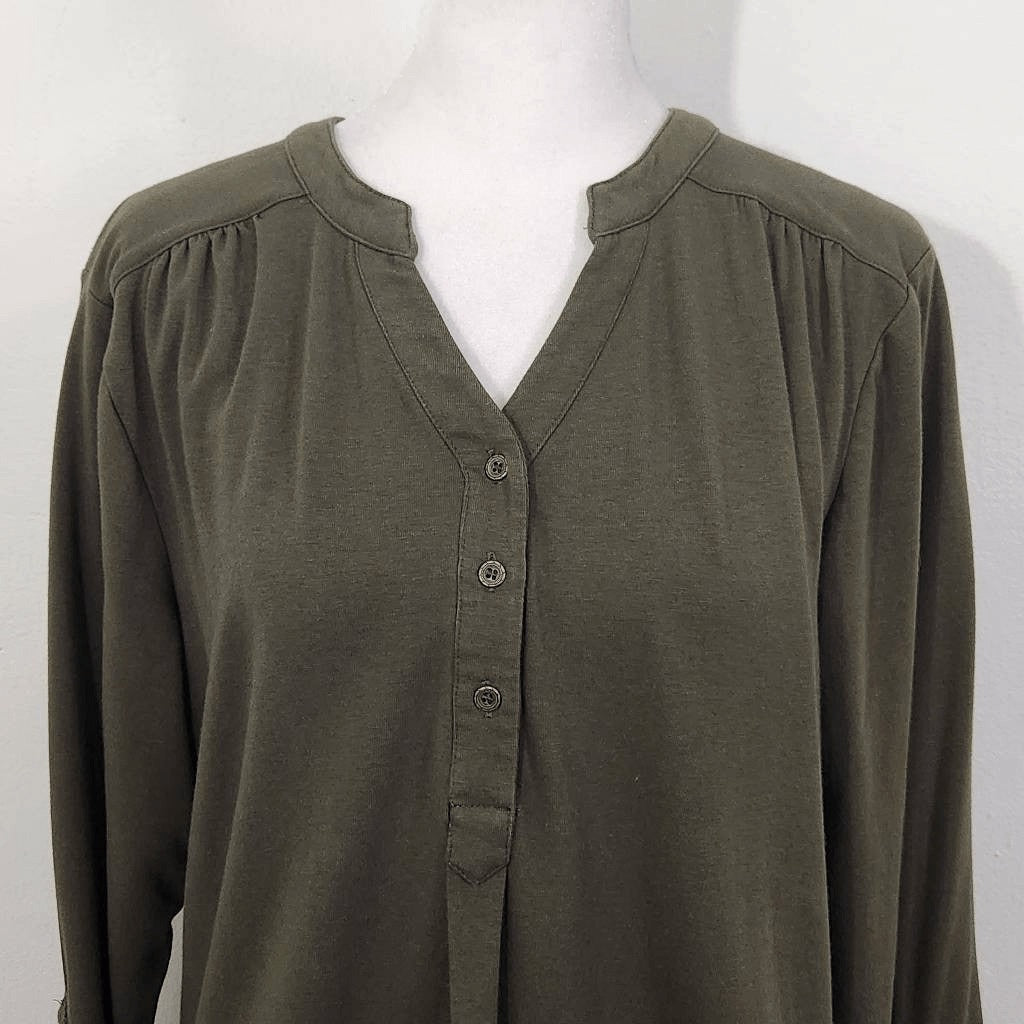 D&Co. Dark Green Knit Top Size Medium Olive Green Half-Button Top Green Blouse