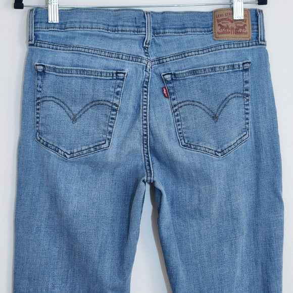 Levi’s Light Wash Boyfriend Capri Jeans Size 30