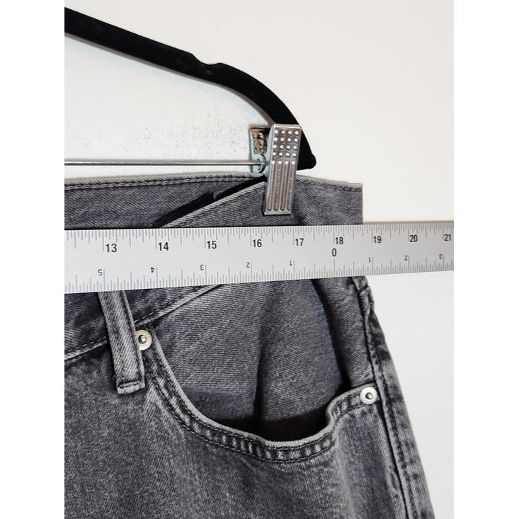 H&M Mens Gray Relaxed Fit Jeans Size 38x32