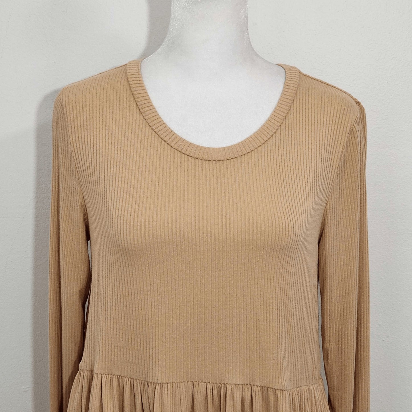 Tan Babydoll Top Size Small NWT Tan Ribbed Knit Boho Top