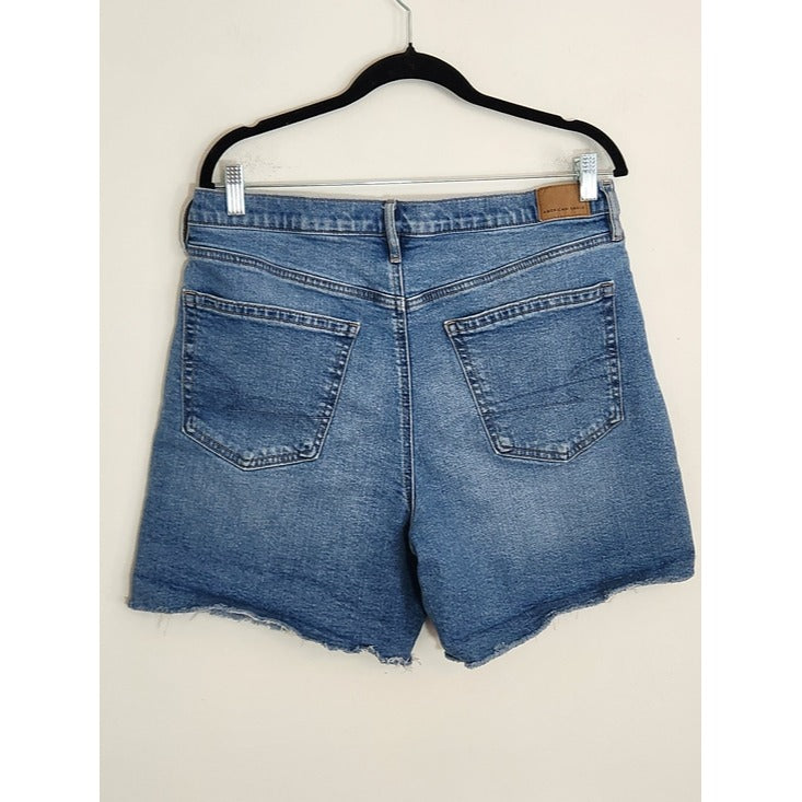 American Eagle Strigid Relaxed Cutoff Jean Shorts Size 12