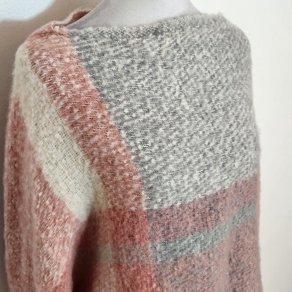 Styline Gray and Pink Plaid Boho Poncho One Size NWT