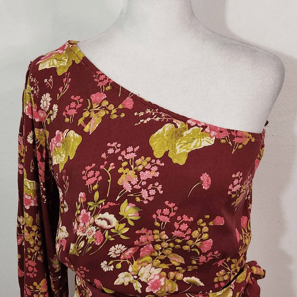 Rachel Roy Burgundy Floral Cropped One Shoulder Top NWT Size XS Floral Top