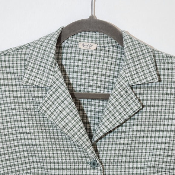John Galt Green Plaid Cropped Button-Up Shirt One Size Green Plaid Crop Top