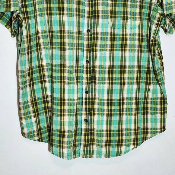 Territory Ahead Green and Yellow Plaid Short-Sleeved Button-Down Shirt Size XL